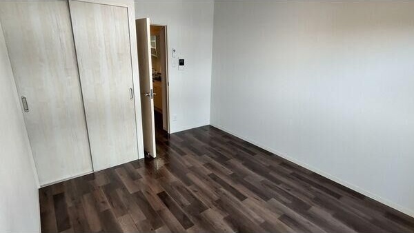 居室・リビング　写真は他号室です