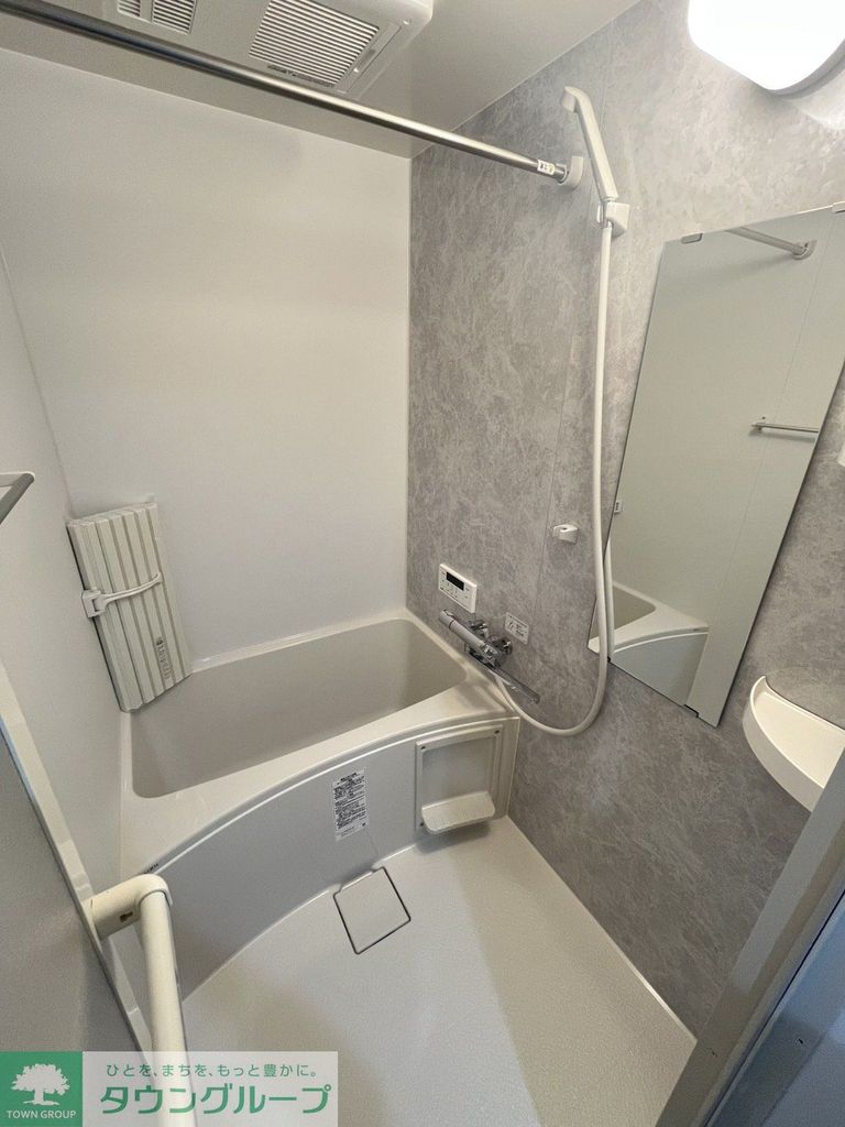 バス・シャワールーム　同物件、別部屋写真となります。