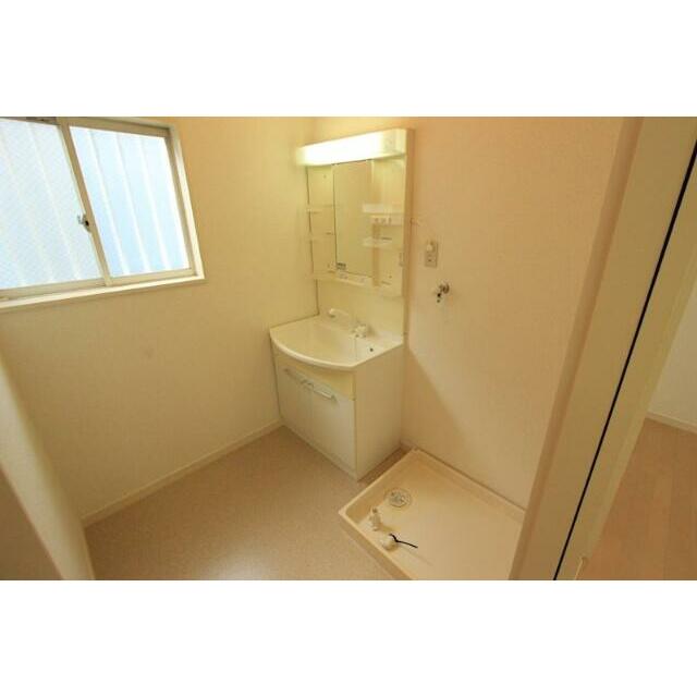 洗面設備　※前回募集時の写真です。