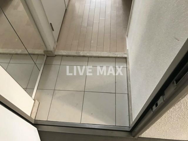 玄関　※別部屋のお写真になります