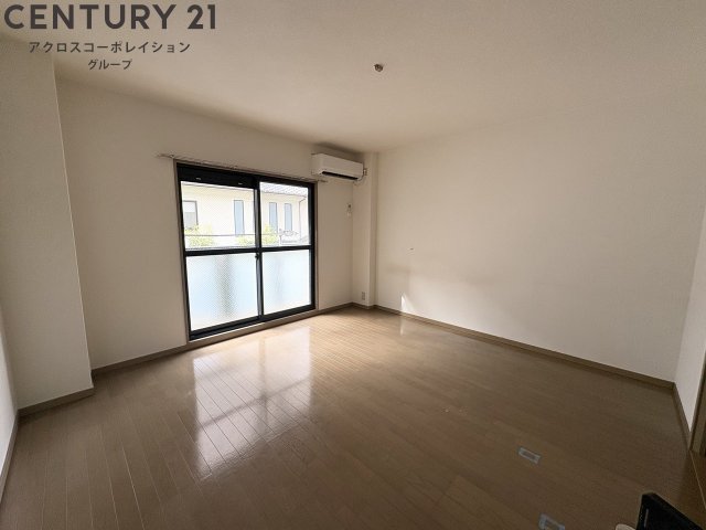 居室・リビング　広々とした寝室です！