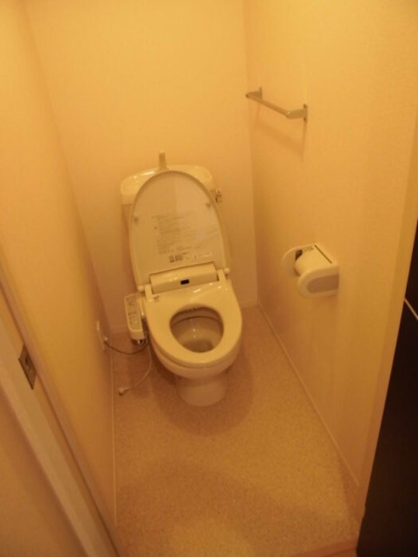 トイレ　図面と現状に相違がある場合には現状を優先