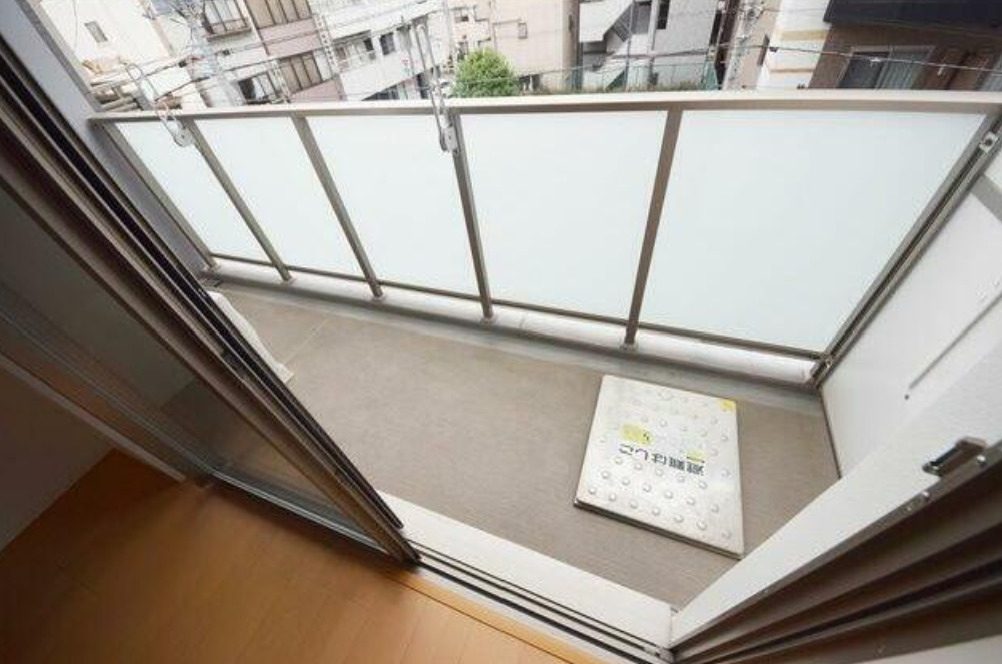 バルコニー　広々としたバルコニーです