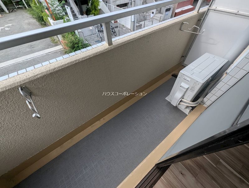 バルコニー　写真は1F部分