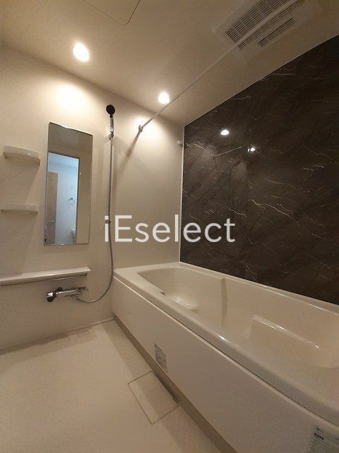 バス・シャワールーム　広々１坪バスでリラックス♪