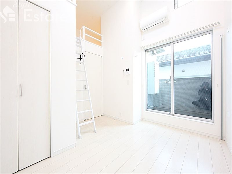 居室・リビング　内装