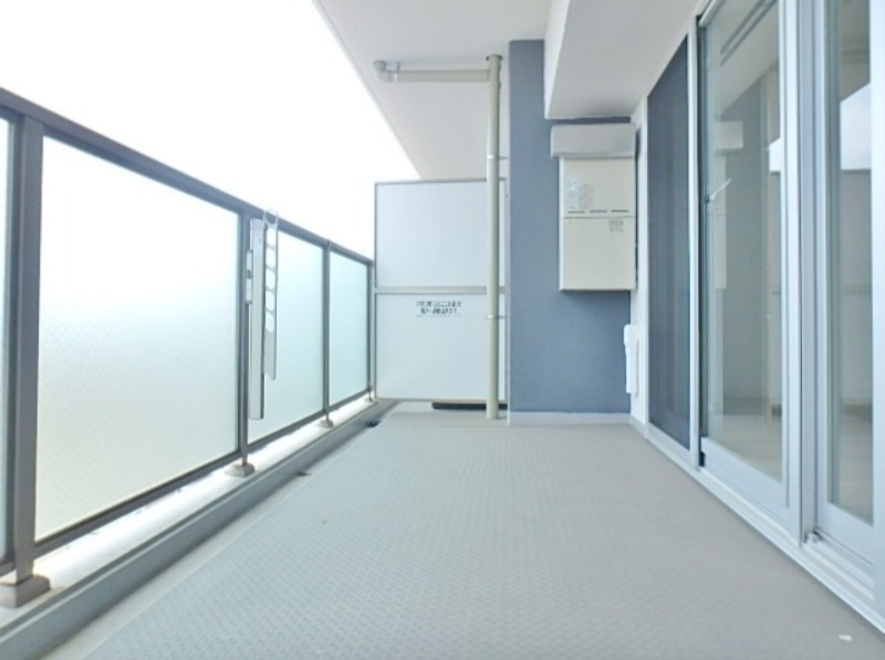 バルコニー　図面と現状に相違がある場合には現状を優先