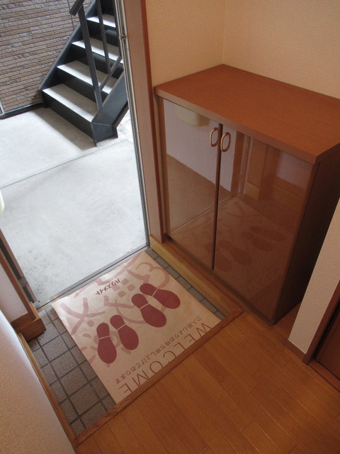 玄関　玄関　下駄箱