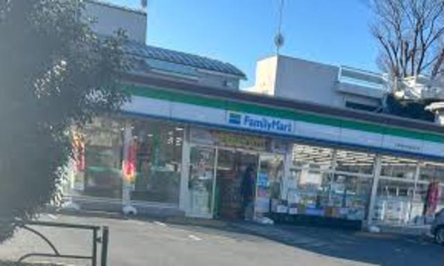 コンビニ　ファミリーマート杉並清水早稲田通り店（コンビニ）まで185m