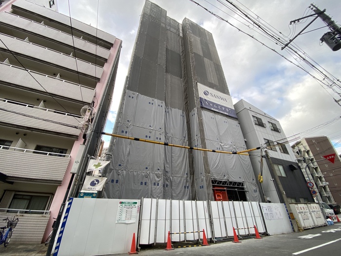 建物外観　建築中