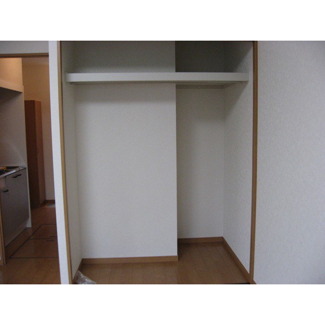 収納　奥行きのあるクローゼット完備です。