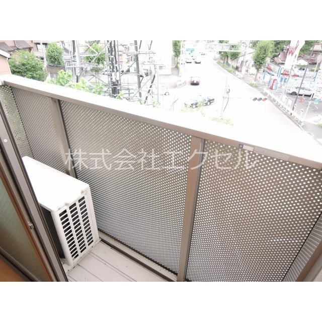 バルコニー　南向きのバルコニーです。
