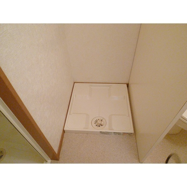 その他　室内洗濯機置場完備です。