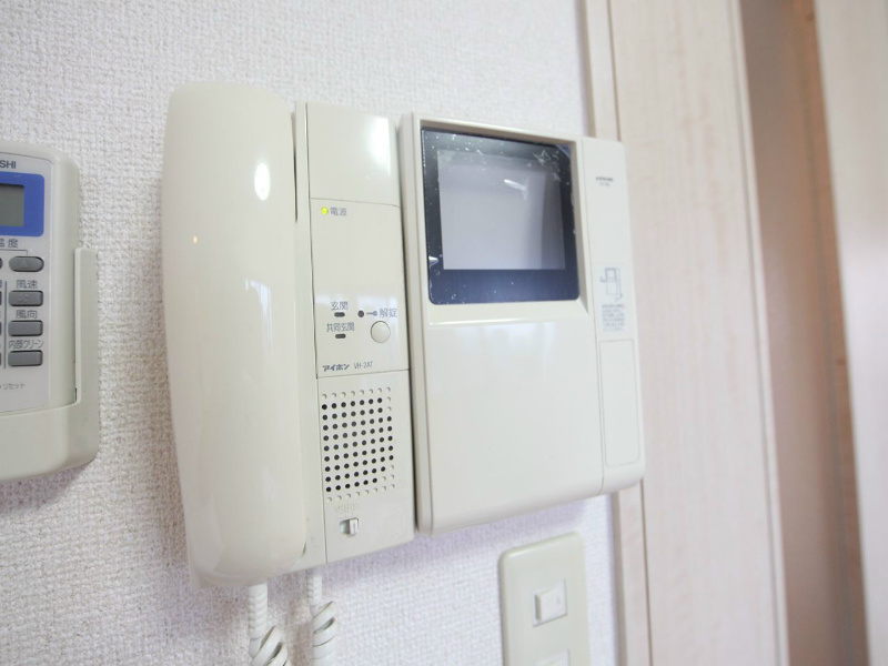 セキュリティ　TVモニター付インターホン