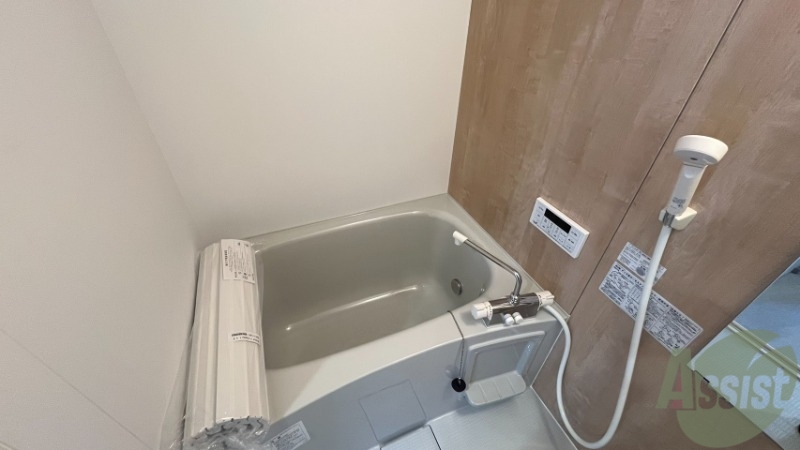バス・シャワールーム　お風呂です。浴室乾燥機能が付いています。