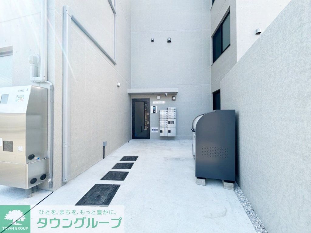 エントランス　部屋探しは株式会社　タウンハウジング　までお気軽にお問合せ…