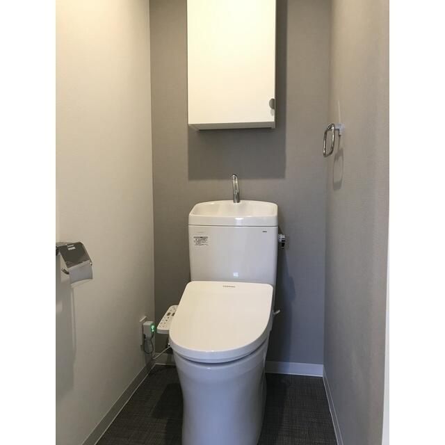 トイレ　落ち着いたトイレです