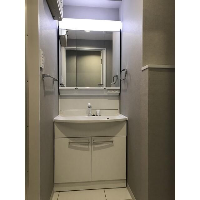 洗面設備　脱衣スペースもあります