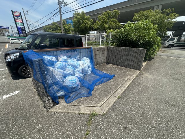 その他　ゴミ捨て場（その他）まで10m