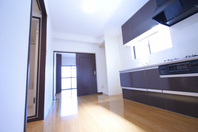 居室・リビング　別号室参考写真