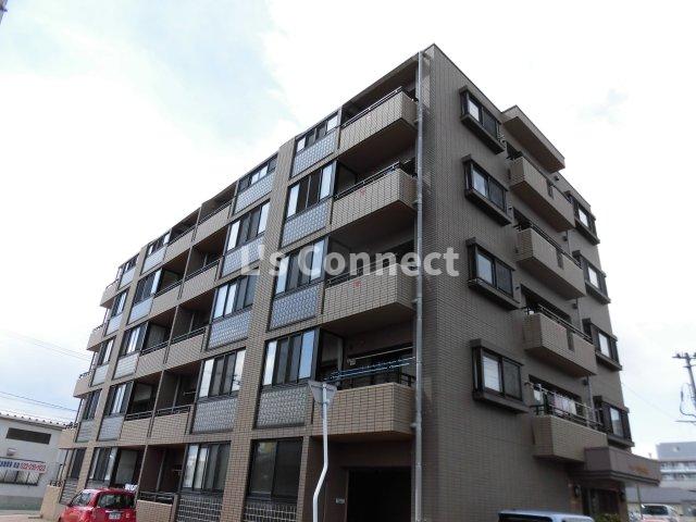 建物外観　オートロックのマンションです。