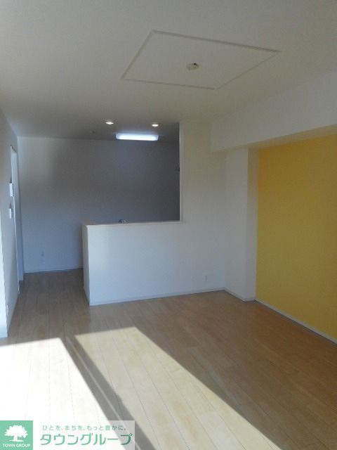 居室・リビング　※別号室参考写真です