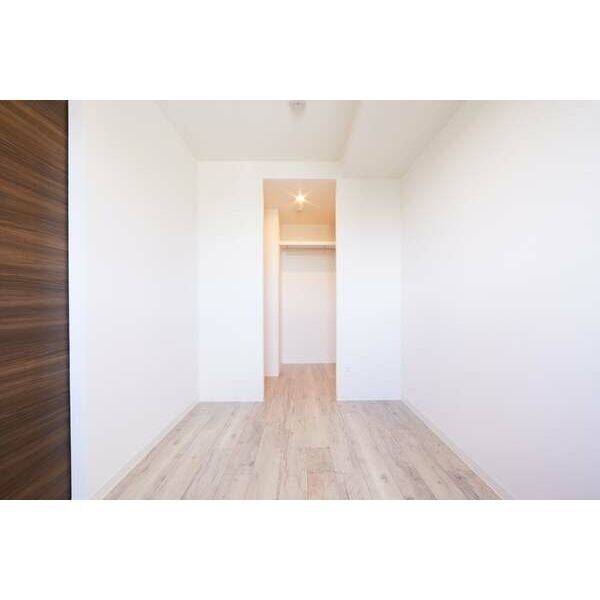 収納　荷物が多くても安心なウォークインクローゼット♪