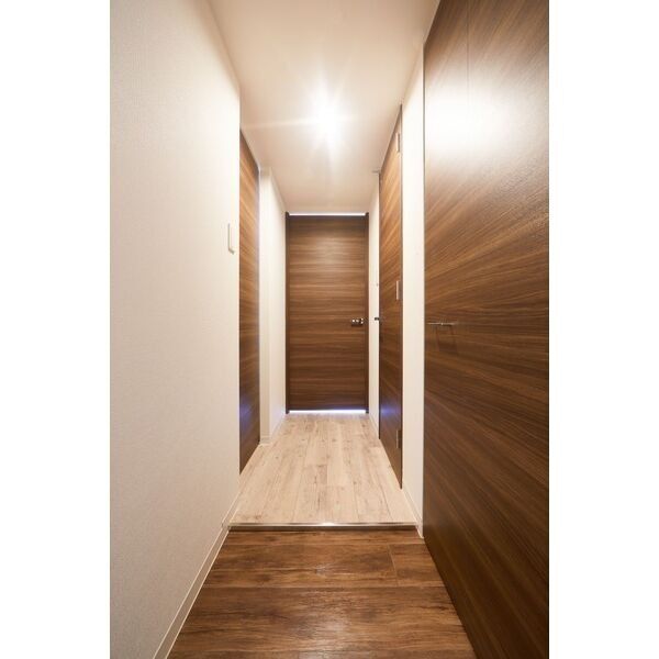 玄関　スッキリ広々とした段差が少ない玄関♪