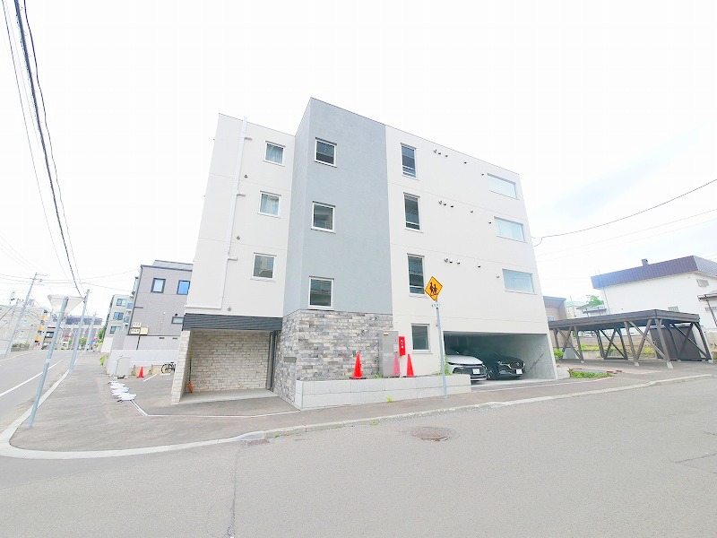 建物外観　福住駅より徒歩５分♪駅近デザイナーズマンション♪