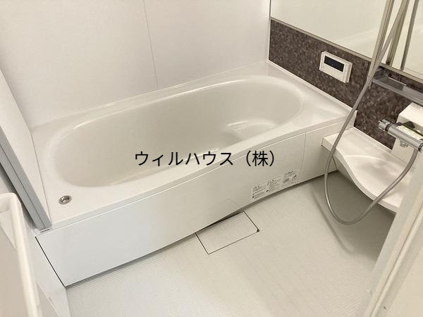 バス・シャワールーム　一坪浴槽！追い焚き機能！