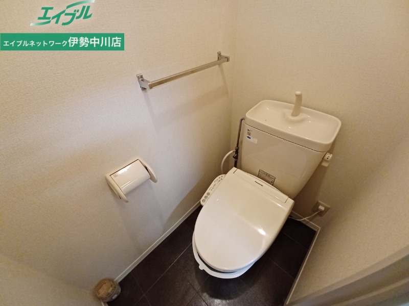 トイレ　同型写真