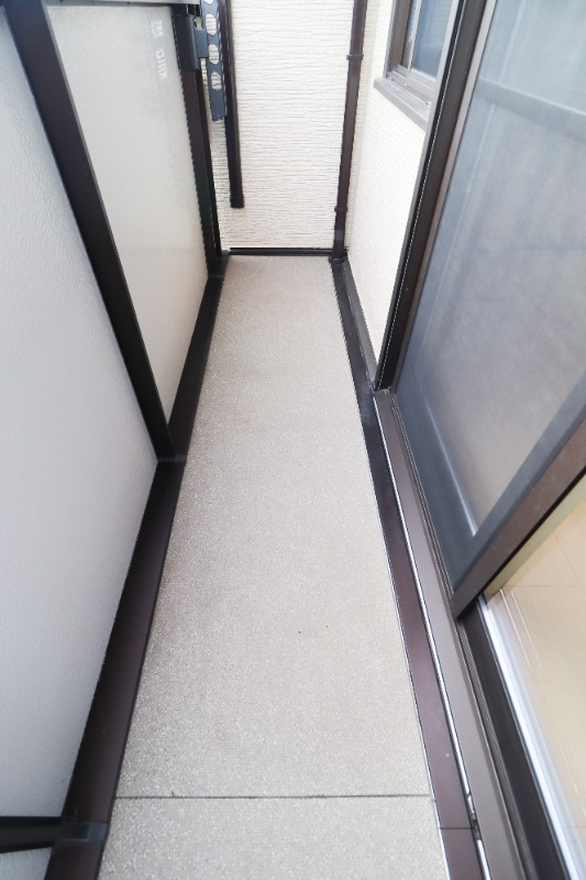 バルコニー　図面と現状に相違がある場合には現状を優先