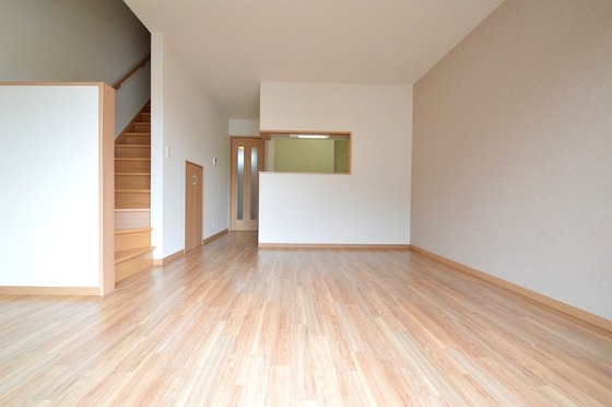 居室・リビング　１２帖のリビングはゆったりくつろげますよ～！（＾＾）！