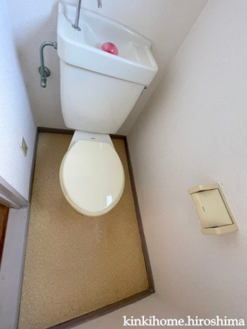 トイレ　写真は別のお部屋です。（現況を優先してください）