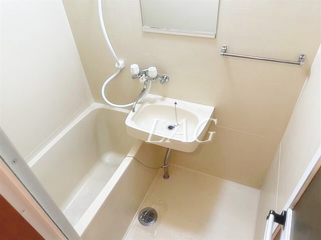 バス・シャワールーム　お風呂です。