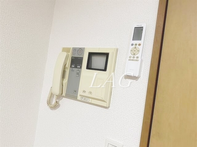 セキュリティ　モニターつきインターホンです。