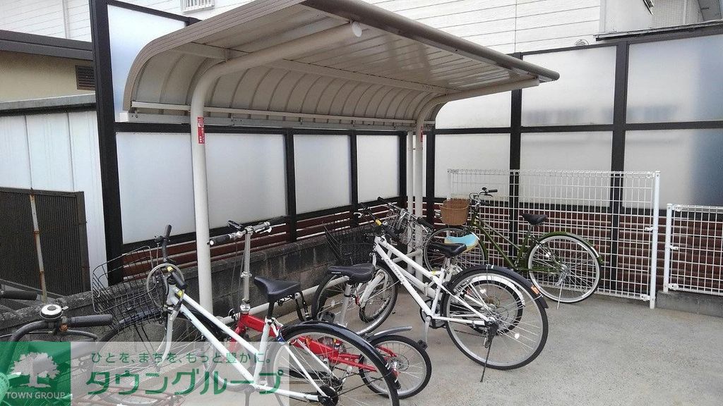 その他　屋根付駐輪場