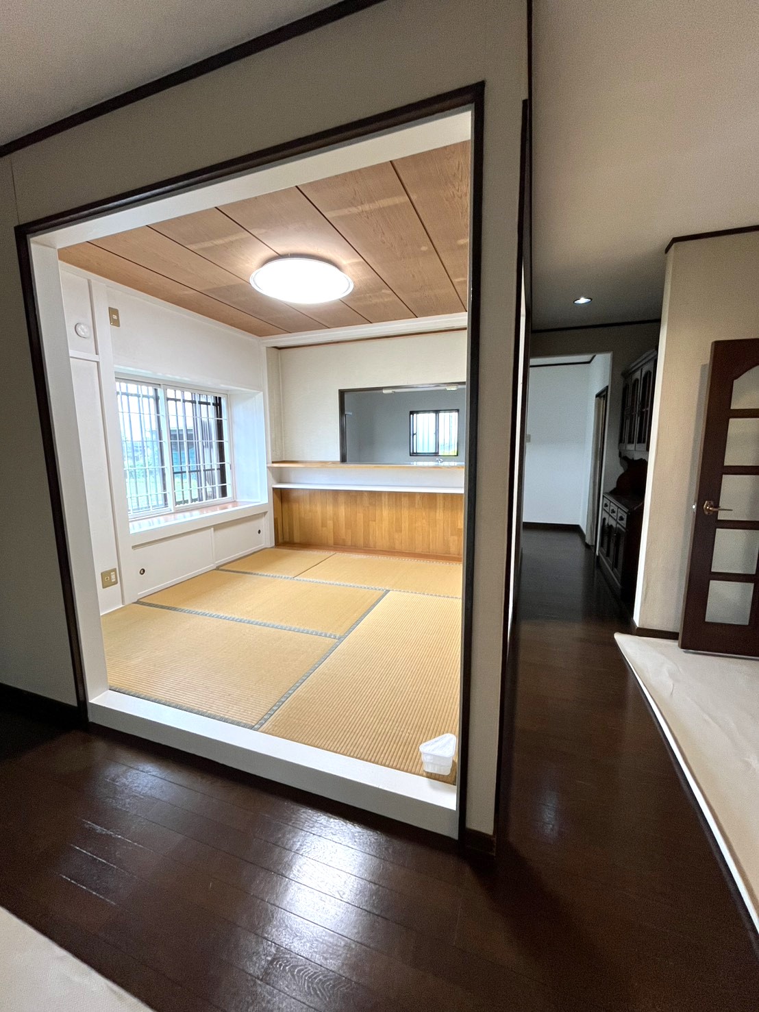 安中井田戸建の居間写真
