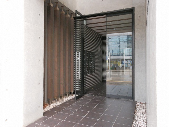 エントランス　オシャレなエントランスです♪