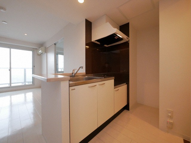 キッチン　人気の対面キッチンです♪