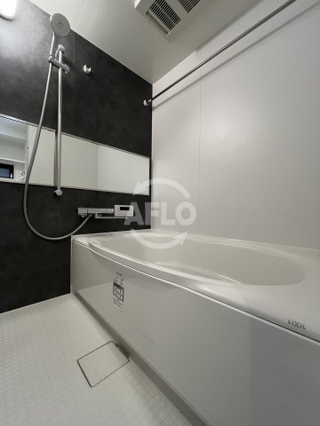 バス・シャワールーム　THE MUSIC COURT　浴室