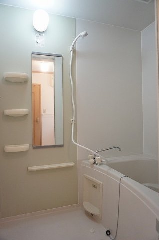 バス・シャワールーム　お風呂で日々の疲れを落としましょう