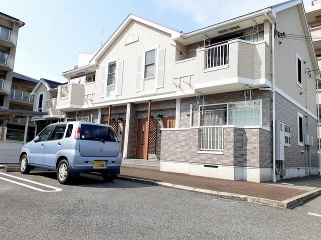 建物外観　建物外観を気になさる方へ、見た目の良い物件です