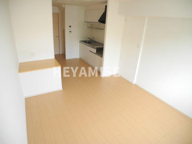 居室・リビング　※室内画像は別号室のもの