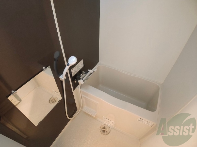 バス・シャワールーム　お風呂です。ゆっくりお風呂につかるのも体に良いですね～