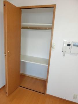 収納　クローゼット