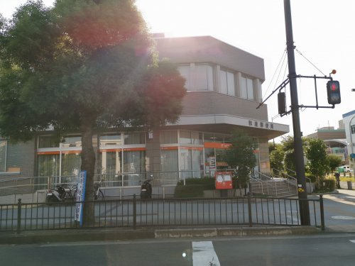 郵便局　和泉郵便局（郵便局）まで427m