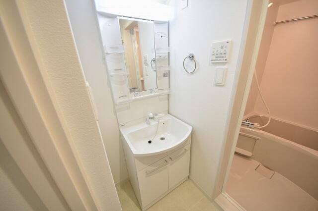 洗面設備　※別部屋参考写真