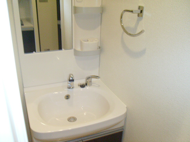 洗面設備　オシャレな洗髪洗面化粧台