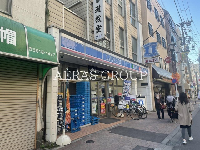 コンビニ　ローソン 巣鴨四丁目店（コンビニ）まで240m